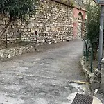 Daire Casamore Privacy E Panorama Comodo A Tutti I Servizi Silenzioso Posto Auto E Box Per Auto Piccole E Moto, Si Accede Attraverso Scale *