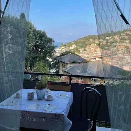 Casamore Privacy E Panorama Comodo A Tutti I Servizi Silenzioso Posto Auto E Box Per Auto Piccole E Moto, Si Accede Attraverso Scale *