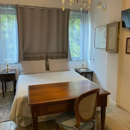 Casamore Privacy E Panorama Comodo A Tutti I Servizi Silenzioso Posto Auto E Box Per Auto Piccole E Moto, Si Accede Attraverso Scale Apartamento Recco