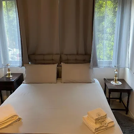 Casamore Privacy E Panorama Comodo A Tutti I Servizi Silenzioso Posto Auto E Box Per Auto Piccole E Moto, Si Accede Attraverso Scale