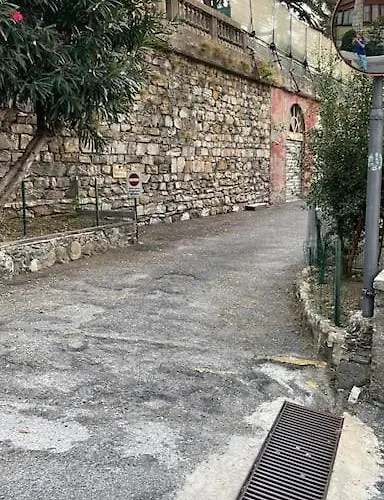 Apartment Casamore Privacy E Panorama Comodo A Tutti I Servizi Silenzioso Posto Auto E Box Per Auto Piccole E Moto, Si Accede Attraverso Scale *