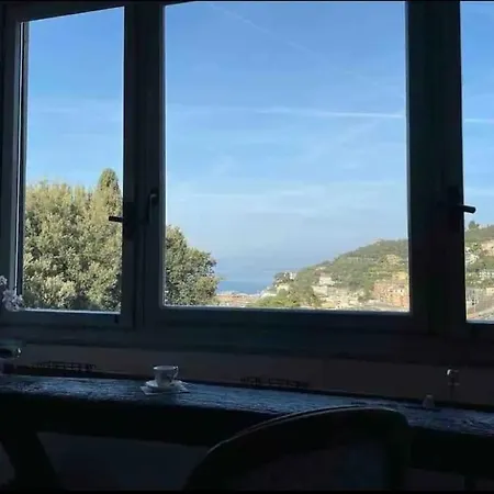 Casamore Privacy E Panorama Comodo A Tutti I Servizi Silenzioso Posto Auto E Box Per Auto Piccole E Moto, Si Accede Attraverso Scale