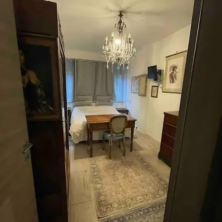 Casamore Privacy E Panorama Comodo A Tutti I Servizi Silenzioso Posto Auto E Box Per Auto Piccole E Moto, Si Accede Attraverso Scale * Recco