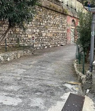 דירה Casamore Privacy E Panorama Comodo A Tutti I Servizi Silenzioso Posto Auto E Box Per Auto Piccole E Moto, Si Accede Attraverso Scale *