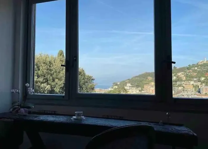 Casamore Privacy E Panorama Comodo A Tutti I Servizi Silenzioso Posto Auto E Box Per Auto Piccole E Moto, Si Accede Attraverso Scale